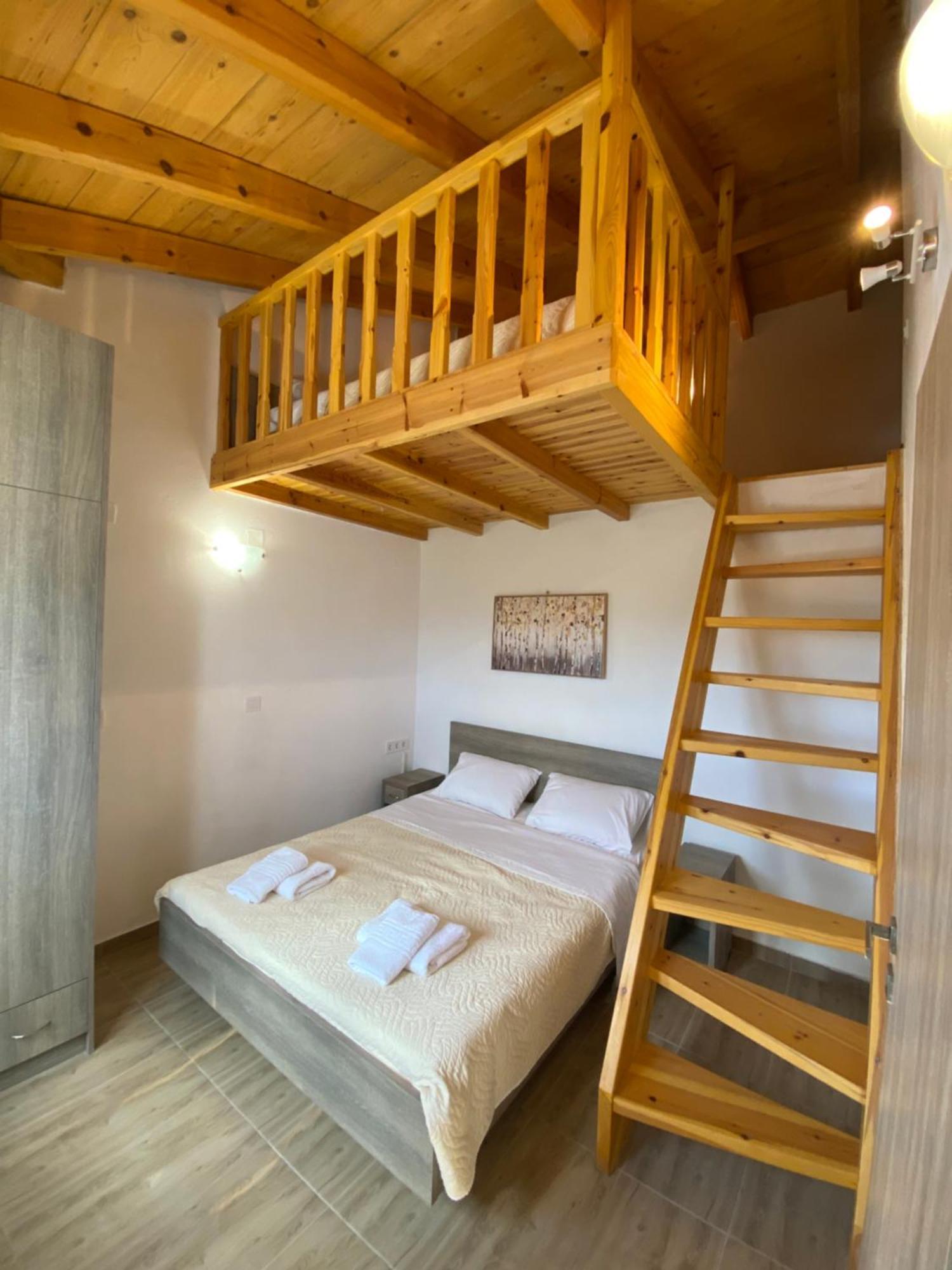 Theo Apartment Marathiás Dış mekan fotoğraf